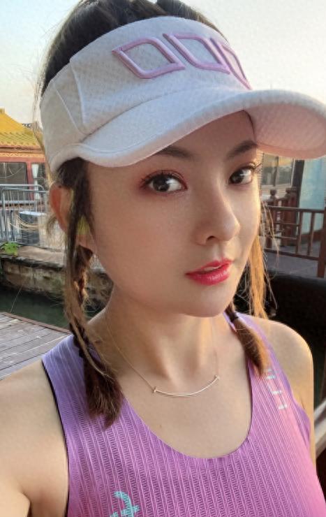 全国前三配资排名 南京美女跑友大璐璐检查出癌！月跑300公里，经常熬夜准时5点晨跑